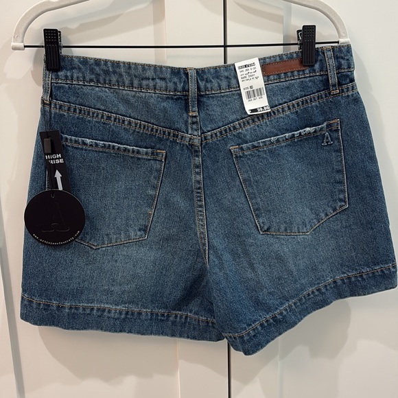 Articles of Society High Rise Ziggy Shorts - Picture 2 of 2